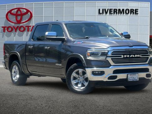 Used 2022 RAM 1500 Laramie AWD/4WD image 2
