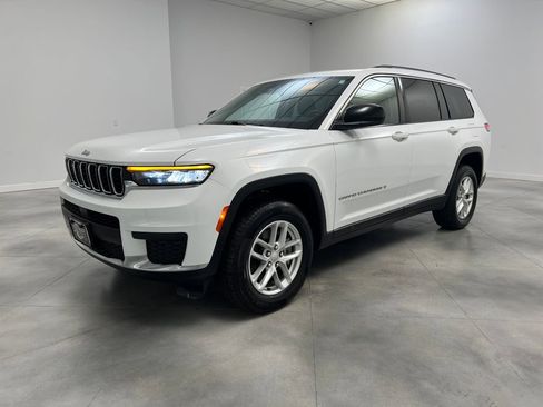 Used 2023 Jeep Grand Cherokee L Laredo image 3
