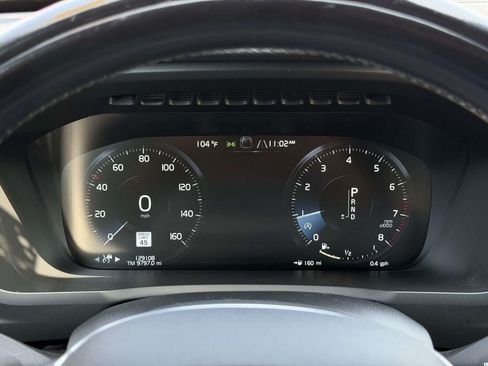 Used 2018 Volvo XC90 T6 Momentum w/ Convenience Package AWD/4WD image 11