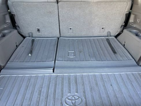 Used 2016 Toyota Highlander XLE AWD/4WD image 34