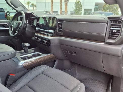 Used 2025 Chevrolet Silverado 1500 LT Trail Boss w/ Convenience Package II AWD/4WD image 13