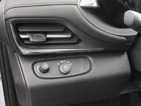 New 2025 Buick Envista Preferred w/ Convenience I Package image 16