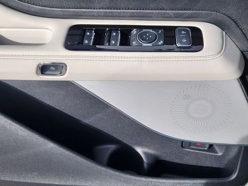 New 2026 Lincoln Aviator Reserve image 9