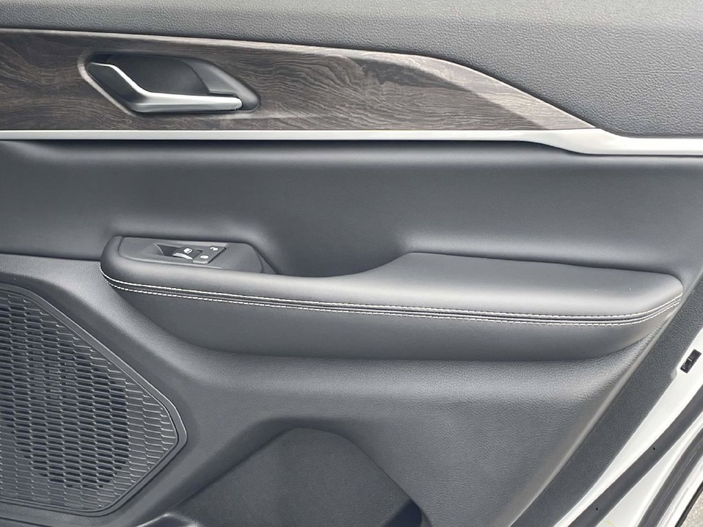 New 2027 Jeep Grand Cherokee 4WD image 18