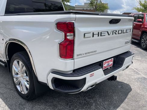 Used 2023 Chevrolet Silverado 1500 High Country w/ High Country Premium Package RWD image 30