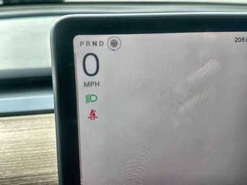 Used 2024 Tesla Model Y Long Range image 12