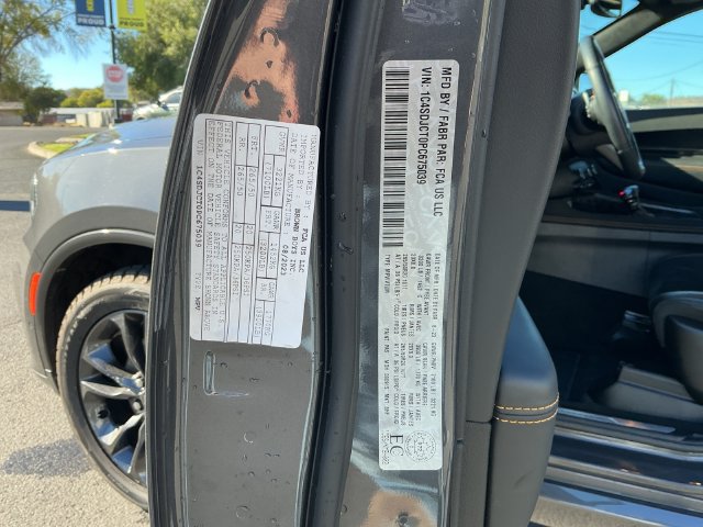 Used 2023 Dodge Durango R/T w/ Hemi Orange Plus Package AWD/4WD image 31