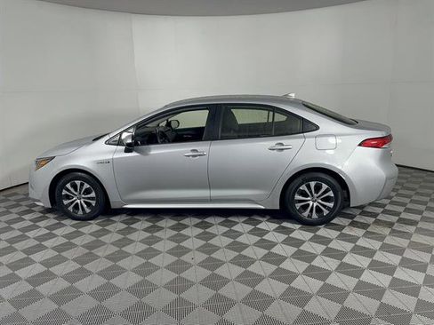 Used 2021 Toyota Corolla LE w/ Carpet Mat Package (TMS) image 5