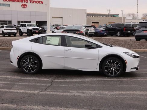 New 2026 Toyota Prius XLE image 6