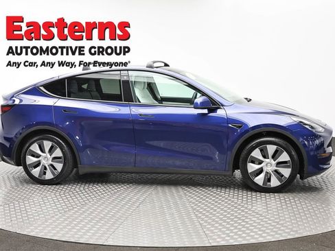 Used 2021 Tesla Model Y Long Range AWD/4WD image 4