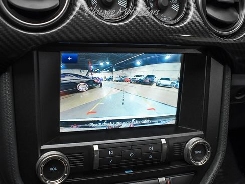 Used 2022 Ford Mustang Shelby GT500 w/ Carbon Fiber Track Pack RWD image 15
