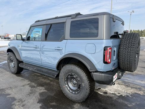 New 2025 Ford Bronco Outer Banks w/ Sasquatch Package image 4