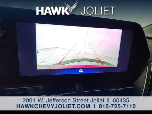 Used 2025 Chevrolet Trax LT w/ LT Convenience Package FWD image 17