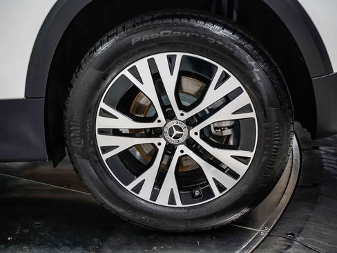 Used 2026 Mercedes-Benz GLB 250 image 10