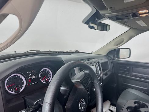 Used 2018 RAM 1500 Express w/ Black Ram 1500 Express Group image 9