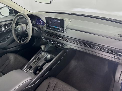 Certified 2025 Honda Accord SE image 35