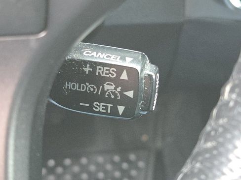 Used 2018 Toyota Tacoma TRD Off-Road image 15