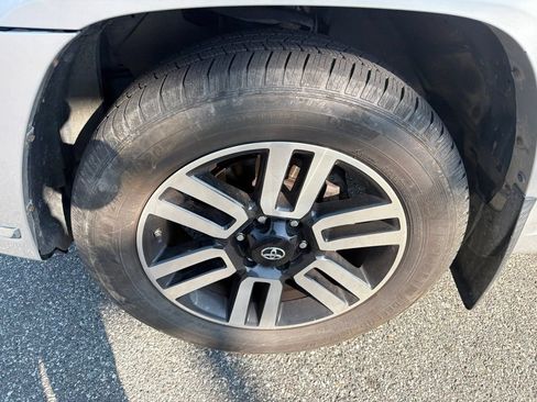 Used 2019 Toyota 4Runner Limited AWD/4WD image 11