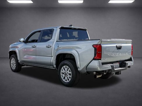 Used 2024 Toyota Tacoma SR5 image 4