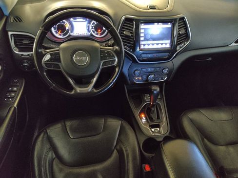 Used 2020 Jeep Cherokee Limited FWD image 22