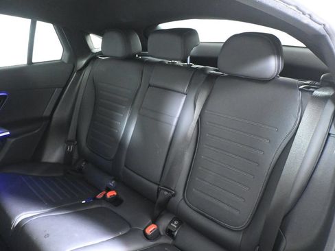 Certified 2025 Mercedes-Benz GLC 300 4MATIC image 4