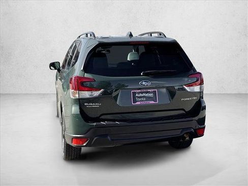 Used 2023 Subaru Forester Premium AWD/4WD image 5