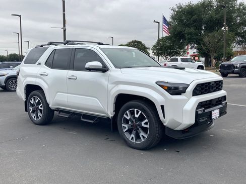 New 2026 Toyota 4Runner TRD Sport Premium RWD image 3