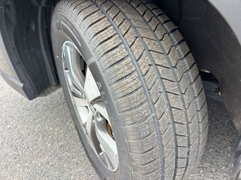 Used 2023 Subaru Ascent Premium w/ Convenience Package AWD/4WD image 9