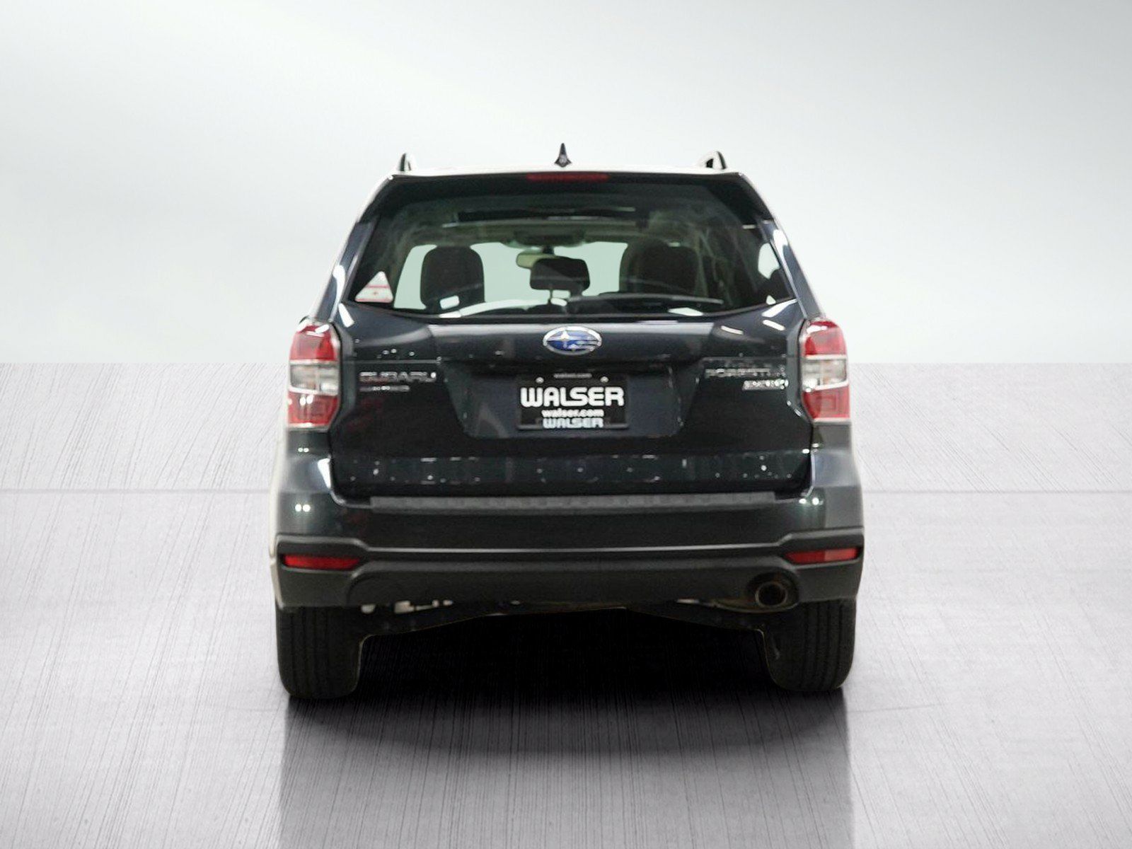 Used 2016 Subaru Forester 2.5i Touring w/ Popular Package #2 AWD/4WD image 4