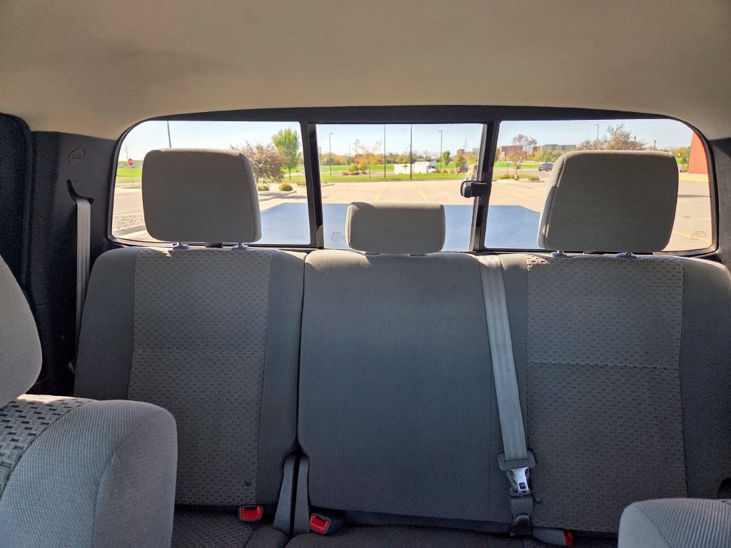 Used 2011 Toyota Tundra 4x4 Double Cab w/ SR5 Pkg image 29