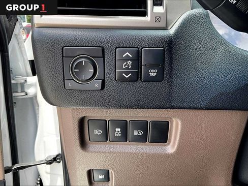 Used 2020 Lexus GX 460 Premium AWD/4WD image 33