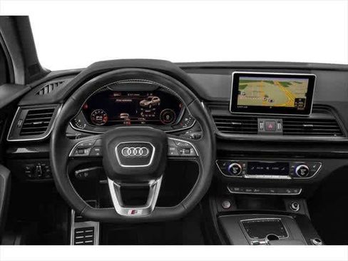 Used 2018 Audi SQ5 Premium Plus w/ Navigation Package image 4