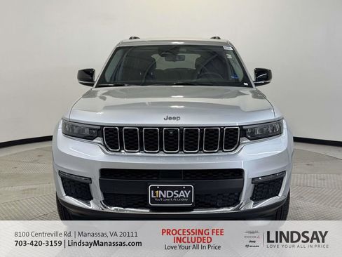 Used 2023 Jeep Grand Cherokee L Limited w/ Luxury Tech Group II AWD/4WD image 3