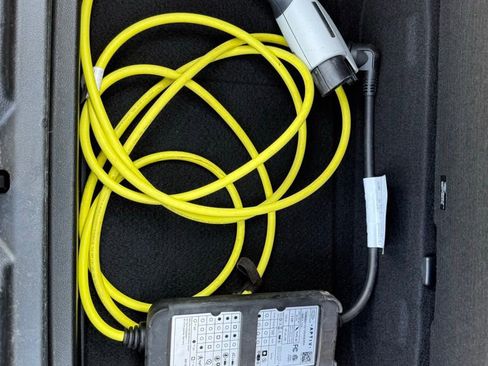 Used 2022 MINI Cooper SE image 3