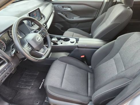 Used 2025 Nissan Rogue SV AWD/4WD image 11