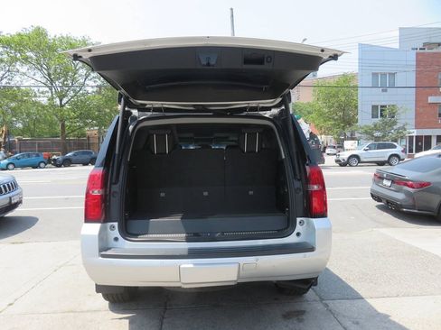 Used 2018 Chevrolet Tahoe Premier AWD/4WD image 27