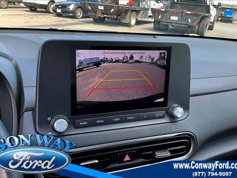 Used 2023 Hyundai Kona SE image 15
