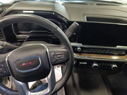 Used 2024 GMC Sierra 1500 Elevation w/ X31 Off-Road Package image 12