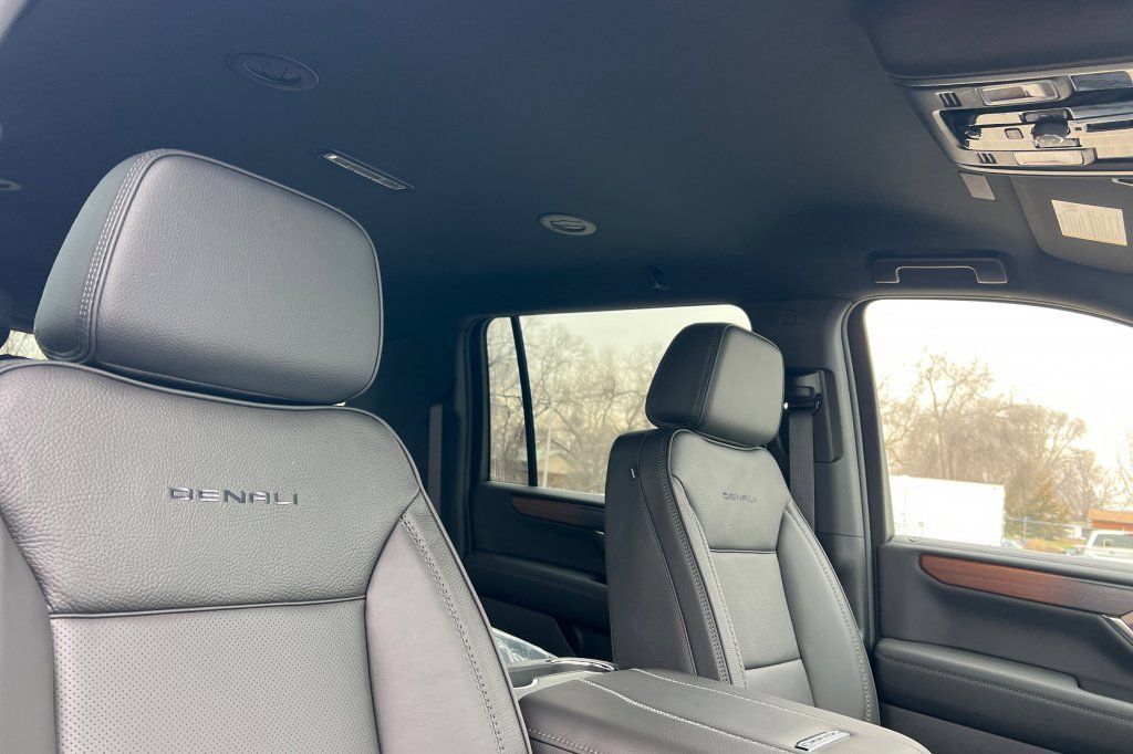 New 2026 GMC Yukon XL Denali AWD/4WD image 15