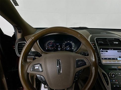 Used 2018 Lincoln MKX Reserve w/ Lincoln MKX Climate Package image 11