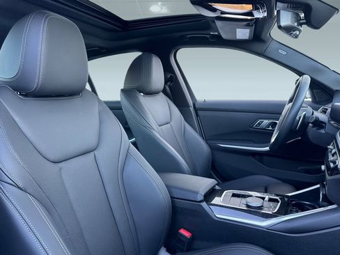 Used 2023 BMW 330e 330e w/ Driving Assistance Package image 31