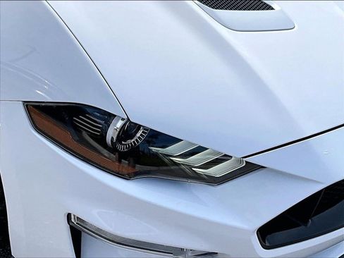 Used 2018 Ford Mustang GT w/ Black Accent Pkg image 28