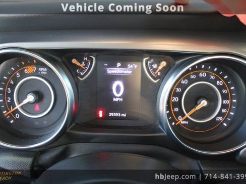 Used 2023 Jeep Wrangler Sport image 17