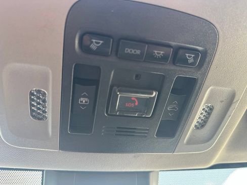 Used 2021 Toyota Camry XSE FWD image 38