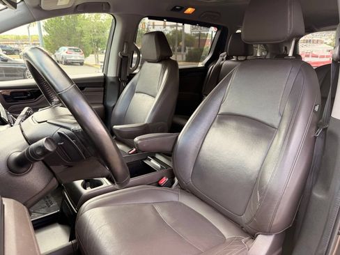 Used 2018 Honda Odyssey Elite image 8