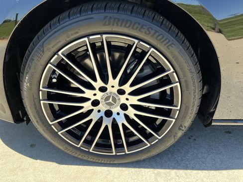 Certified 2025 Mercedes-Benz C 300 4MATIC Sedan image 13