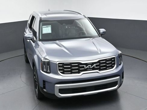 Used 2025 Kia Telluride S FWD image 44