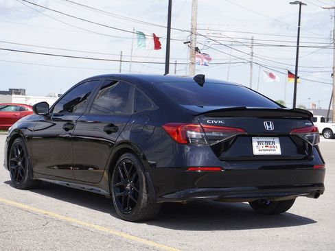 Used 2023 Honda Civic Sport image 5