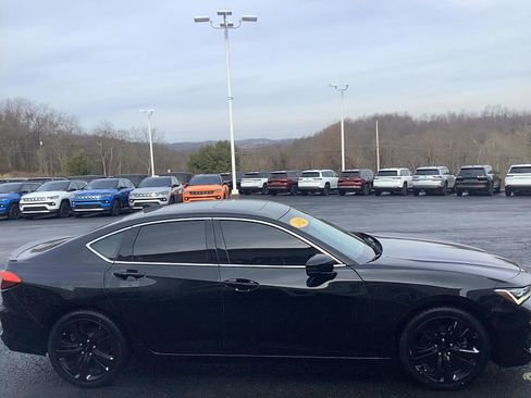 Used 2022 Acura TLX w/ Technology Package image 4