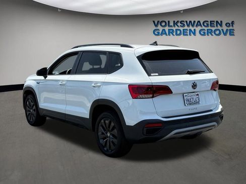 Used 2024 Volkswagen Taos S FWD image 5